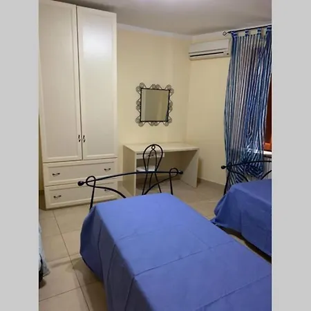 Nel Centro Storico -la Maddalena- Apartment